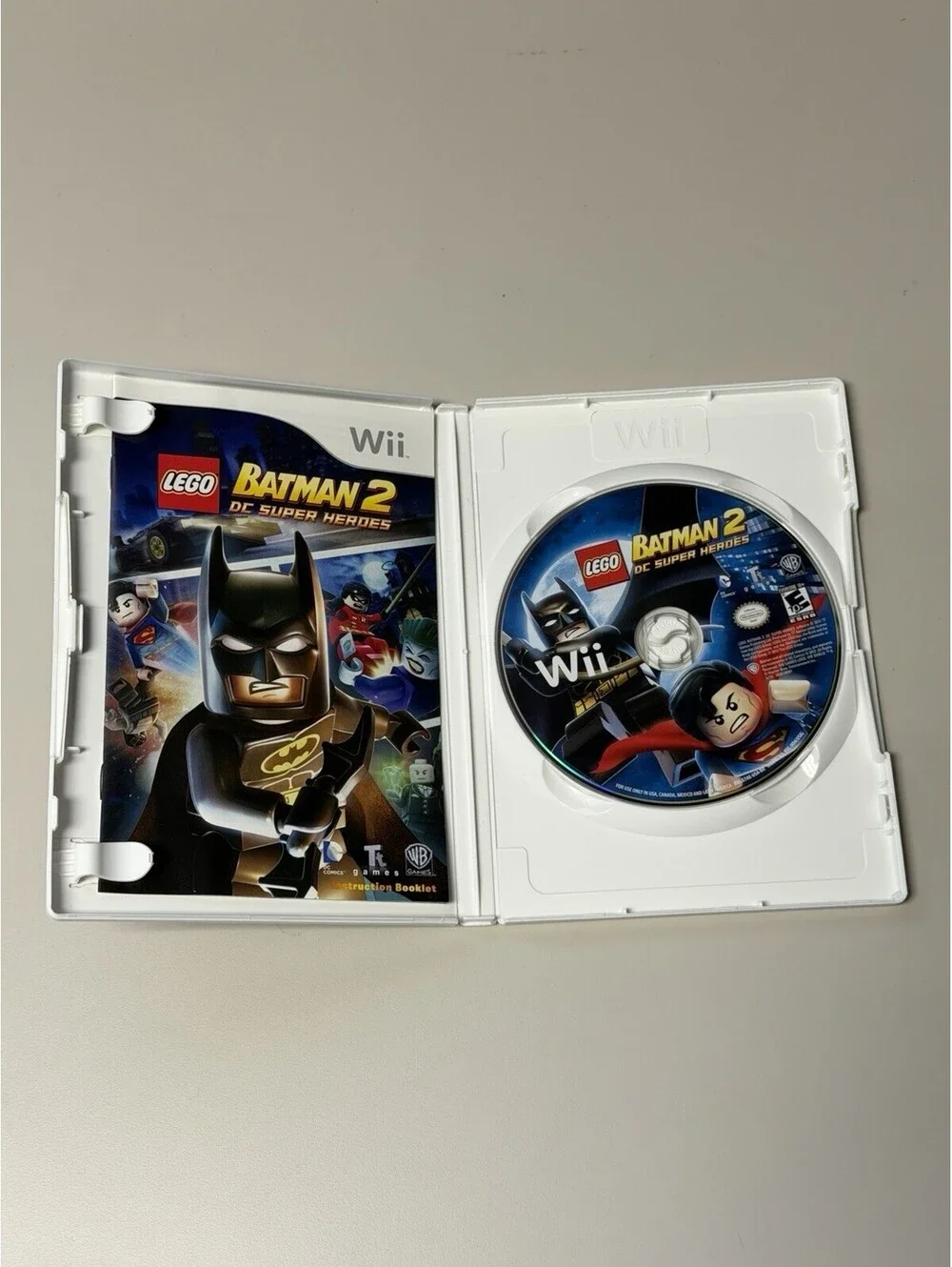 LEGO Batman 2: DC Super Heroes (Nintendo Wii) Complete w/ Manual CIB Family Fun